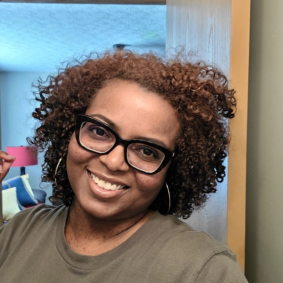 Meet your Posher, Coco - Picture 1 of 1